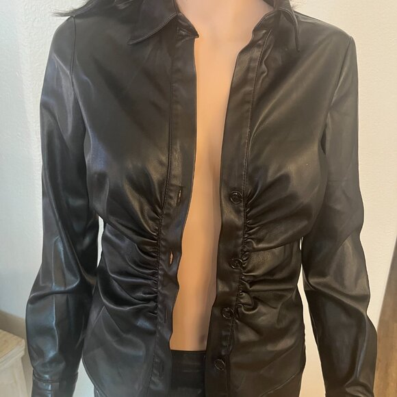Zara Ruched Front Faux Leather Black Blouse Top Size XS Button Front - Picture 5 of 9